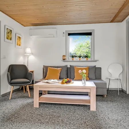 2 Bedroom Amazing In Holiday home Jaegerspris